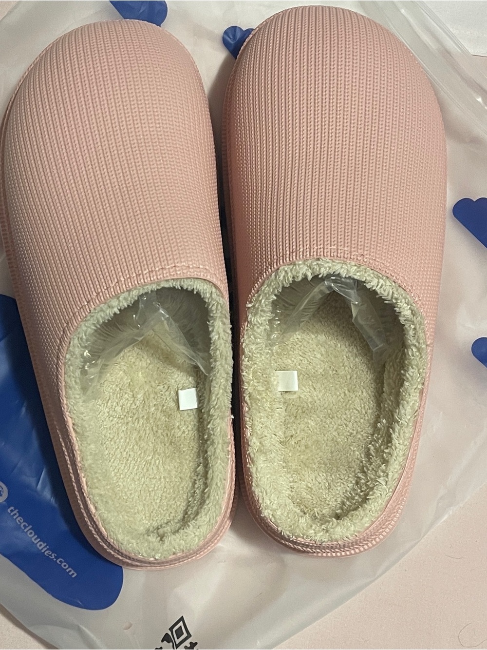 Cloudie Cozy Pink House Slippers Women’s 9-10 EU 40-41 New